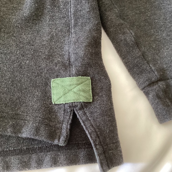 Men’s Orvis Gray 1/4 Button Down Pullover Size Medium - Picture 9 of 10